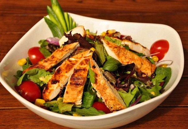 Tavuklu Salata